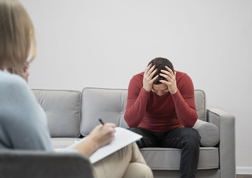 Depresyonla Başa Çıkmak: Ne Zaman Bir Uzmana Başvurmalısınız?